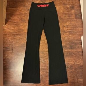 NFL Kansas City Chiefs Flare Leggings - Medium
